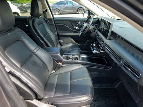 Used 2023 Lincoln Corsair AWD image 35
