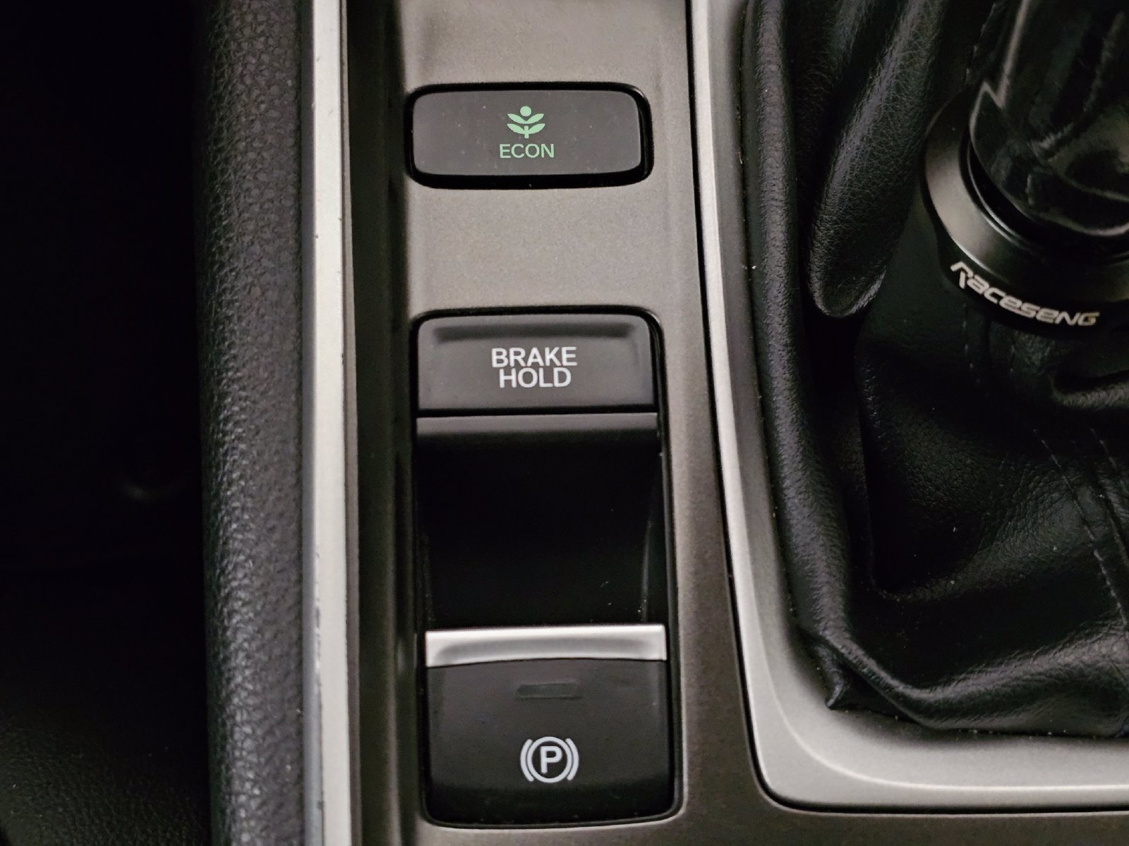 Used 2019 Honda Accord Sport image 11
