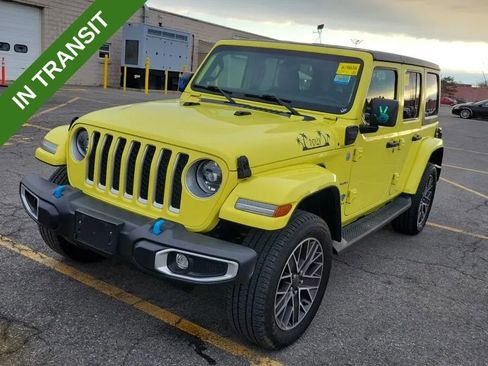 Used 2023 Jeep Wrangler Unlimited Sahara w/ Cold Weather Group AWD/4WD image 1