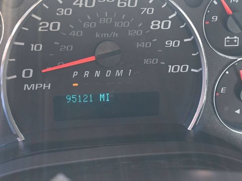 Used 2021 Chevrolet Express 3500 w/ Power Convenience Package RWD image 6