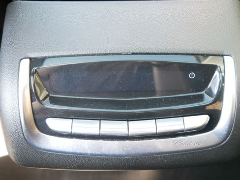 Certified 2024 Cadillac XT6 Luxury w/ LPO, Floor Liner Package image 15