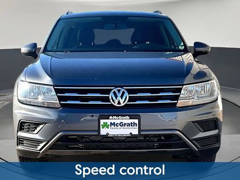 Used 2018 Volkswagen Tiguan S image 2