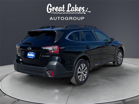 Used 2020 Subaru Outback Premium image 5