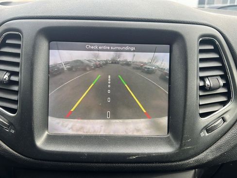 Used 2020 Jeep Compass Trailhawk image 21