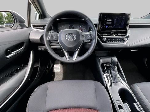 Used 2024 Toyota Corolla SE FWD image 6