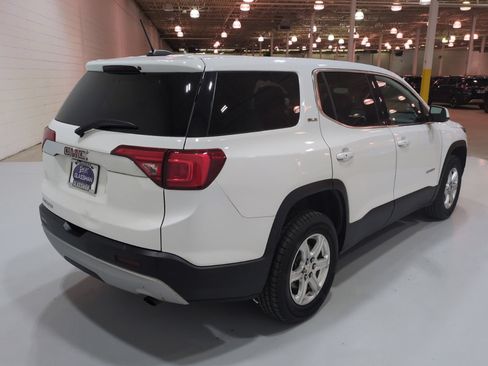 Used 2018 GMC Acadia SLE FWD image 3