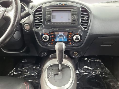 Used 2012 Nissan Juke SL AWD/4WD image 11