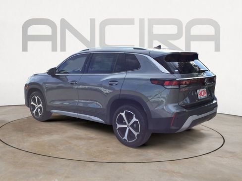 New 2025 Volkswagen Tiguan SE image 6