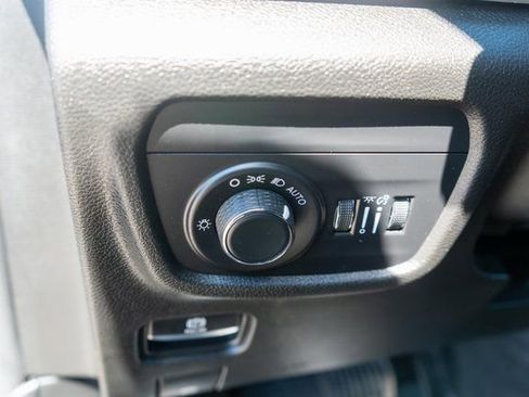 Used 2023 Jeep Grand Cherokee Altitude AWD/4WD image 20