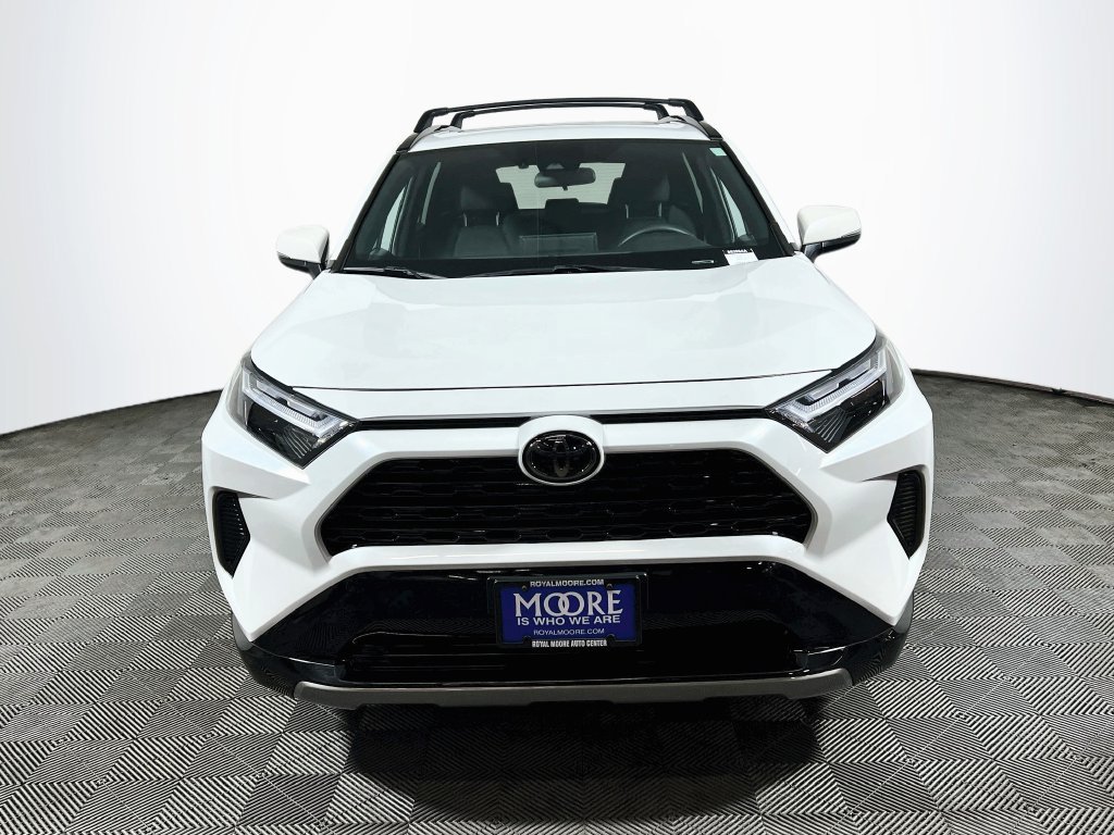Certified 2025 Toyota RAV4 SE w/ Convenience Package AWD/4WD image 2