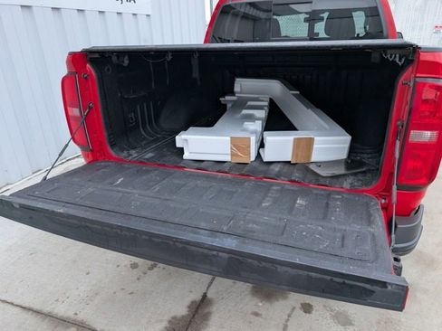 Used 2018 Chevrolet Colorado ZR2 image 17