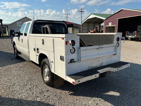 Used 2015 Ford F350 XL image 6