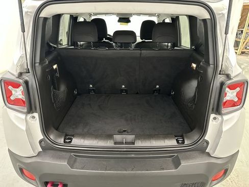 Used 2017 Jeep Renegade Trailhawk image 23