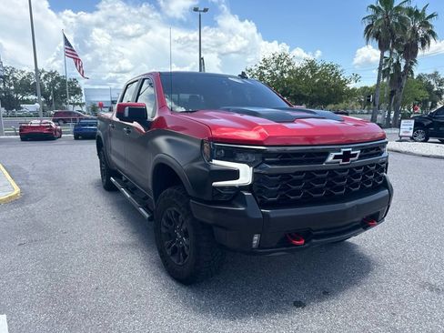 Used 2024 Chevrolet Silverado 1500 ZR2 w/ Technology Package AWD/4WD image 3