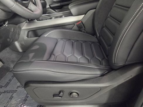 Used 2026 RAM 1500 Big Horn AWD/4WD image 13
