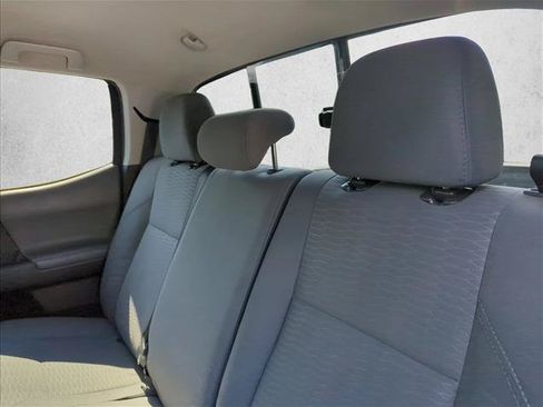 Used 2017 Toyota Tacoma SR5 w/ Tow Package RWD image 25