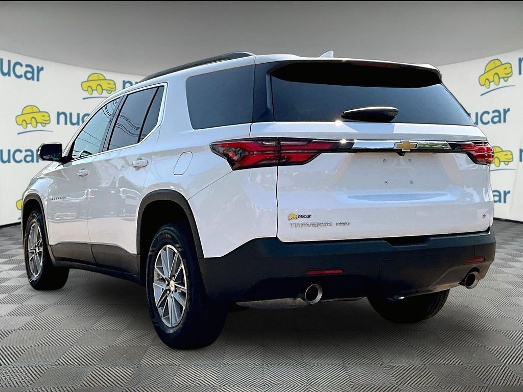 Used 2023 Chevrolet Traverse LT AWD/4WD image 4