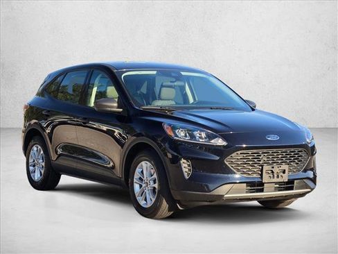 Certified 2021 Ford Escape S image 3