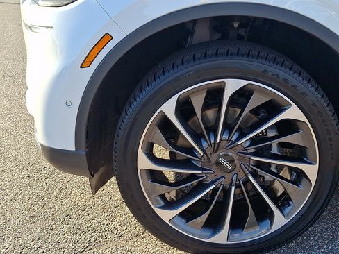 Used 2023 Lincoln Aviator Reserve w/ Equipment Group 201A image 28