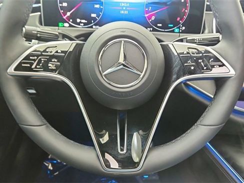 Used 2024 Mercedes-Benz E 450 4MATIC Sedan w/ Airmatic Package image 44