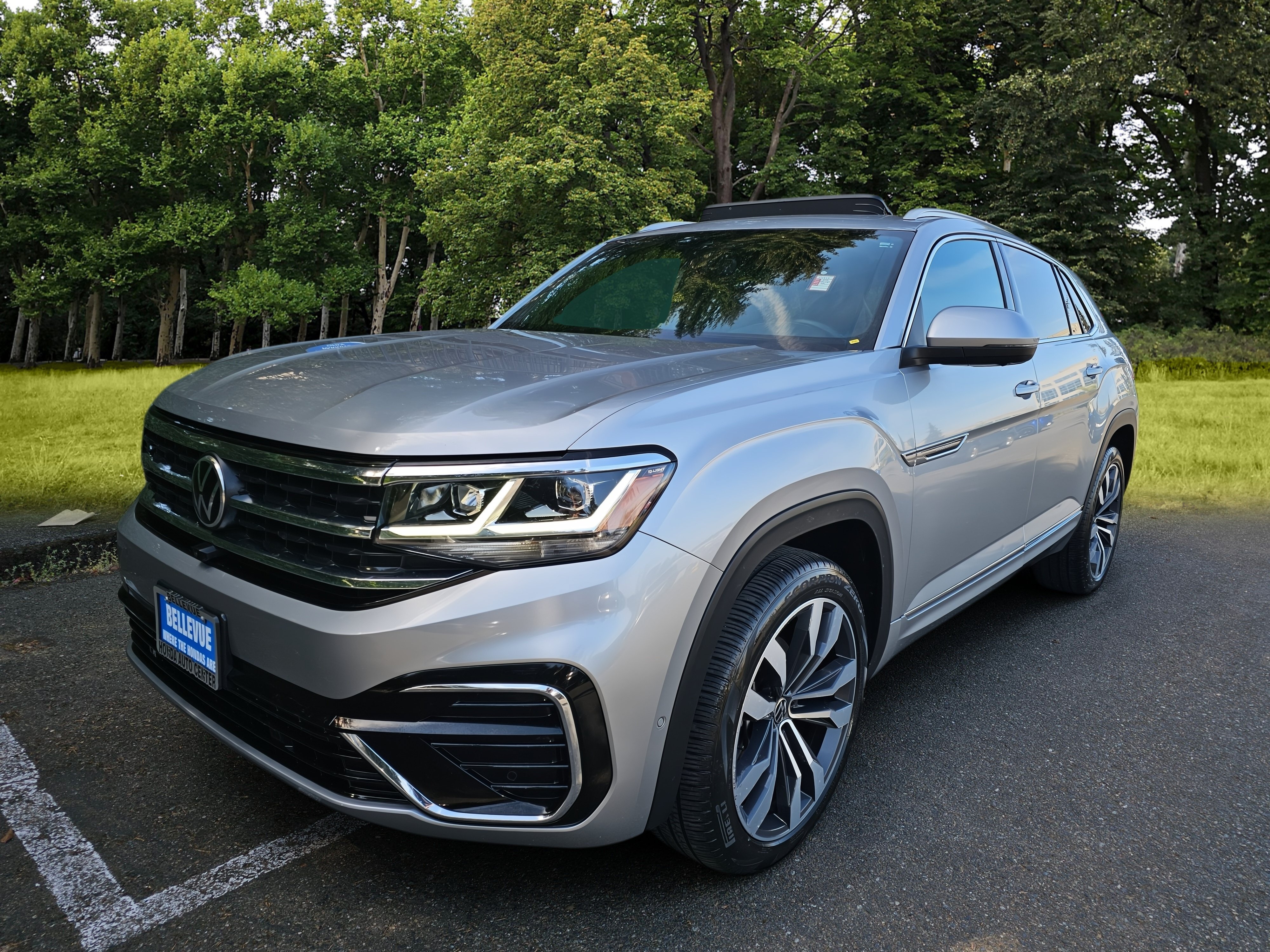 Used 2022 Volkswagen Atlas Cross Sport SEL Premium R-Line AWD/4WD image 3