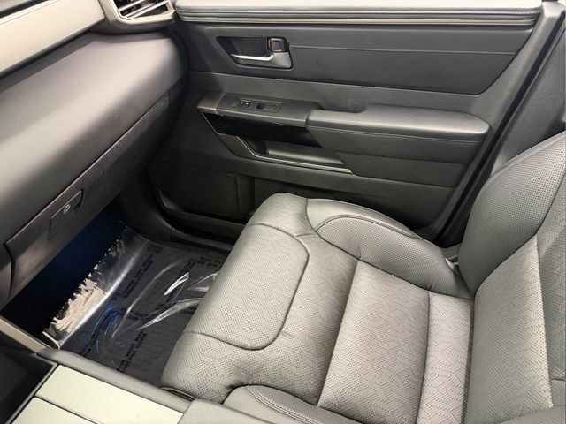 Used 2024 Toyota Sequoia Limited AWD/4WD image 29