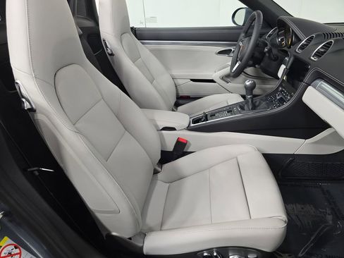 Used 2025 Porsche 718 Boxster GTS image 27