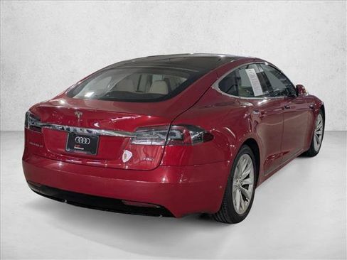 Used 2017 Tesla Model S 75D image 5