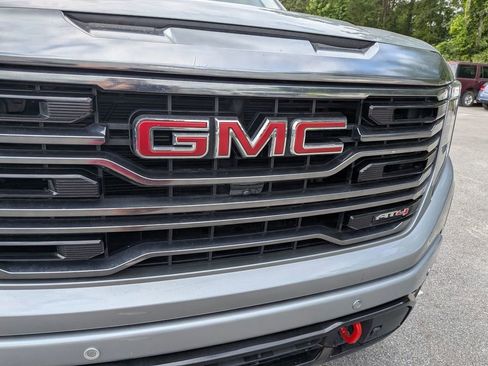 Used 2024 GMC Sierra 1500 AT4 w/ Technology Package AWD/4WD image 15