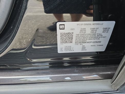 Used 2023 Buick Enclave Essence w/ Sound and Sites Package FWD image 40