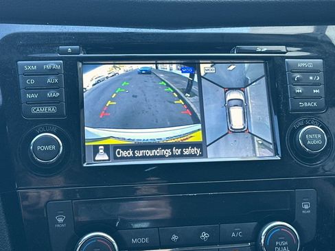 Used 2014 Nissan Rogue SV w/ SV Premium Package image 25