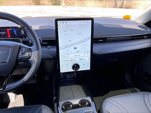 Used 2021 Ford Mustang Mach-E Premium AWD/4WD image 18