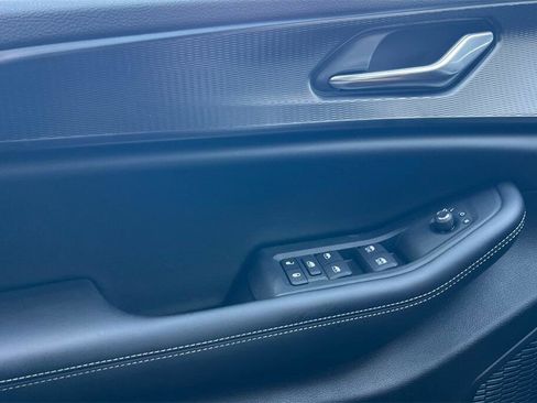 New 2025 Jeep Grand Cherokee L Altitude image 11