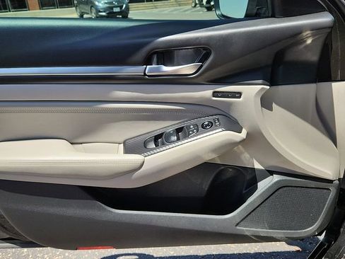 Used 2019 Nissan Altima 2.5 Platinum FWD image 15