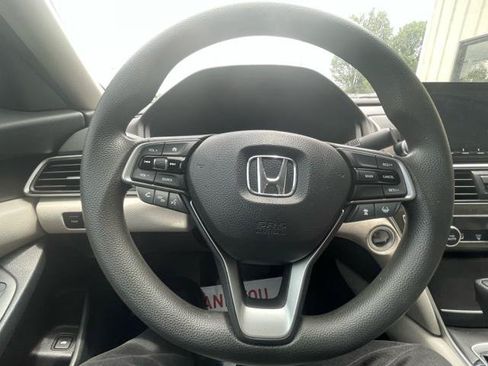 Used 2019 Honda Accord LX image 14