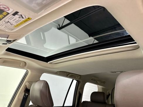 Used 2014 Lexus GX 460 image 6