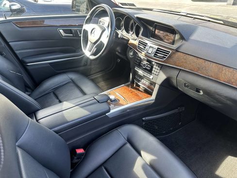 Used 2014 Mercedes-Benz E 350 4MATIC Sedan w/ Premium 1 Package image 9