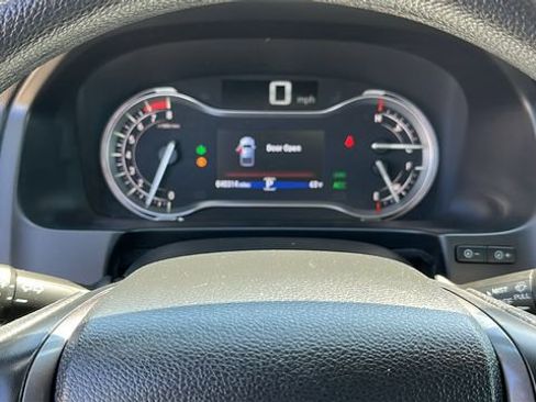 Used 2023 Honda Ridgeline Sport image 14