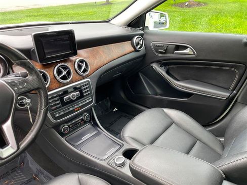 Used 2015 Mercedes-Benz GLA 250 4MATIC image 95