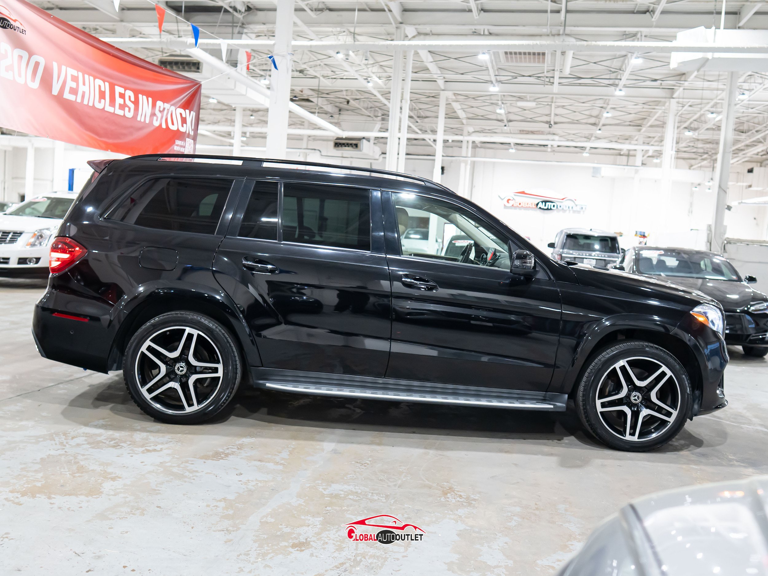 Used 2018 Mercedes-Benz GLS 550 4MATIC w/ Driver Assistance Package image 8