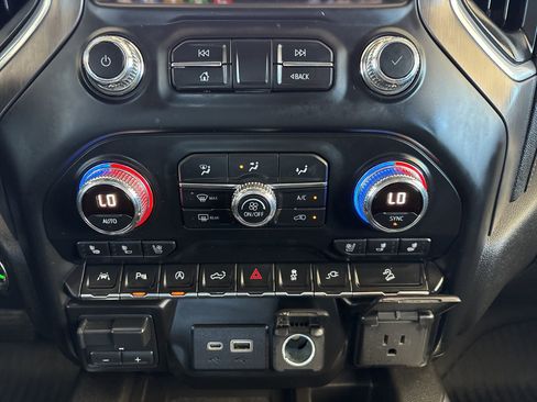 Used 2020 GMC Sierra 1500 AT4 w/ AT4 Premium Package image 25