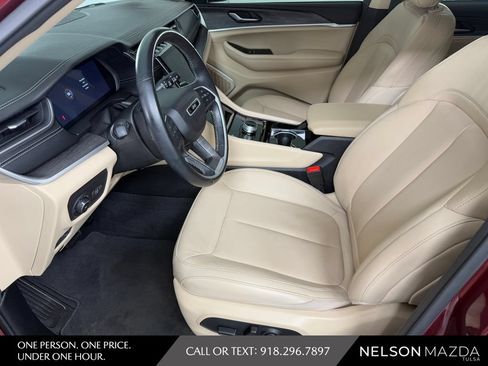 Used 2021 Jeep Grand Cherokee L Limited AWD/4WD image 17
