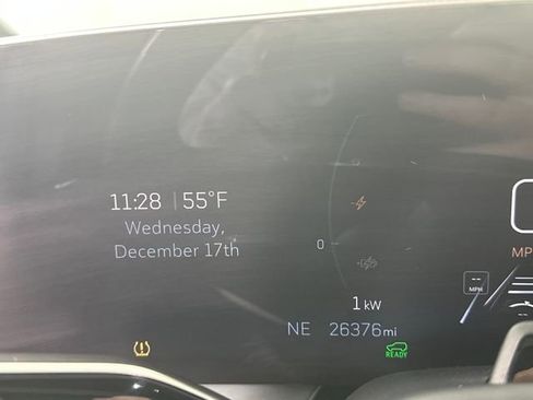 Used 2023 Cadillac Lyriq AWD image 18