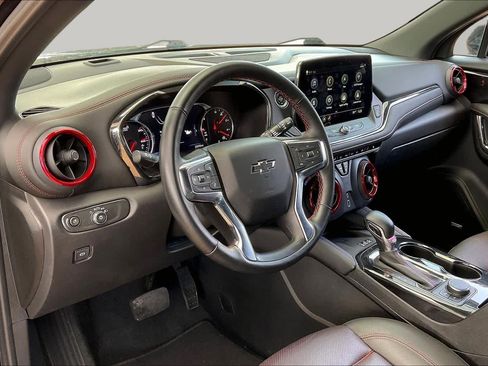 Used 2025 Chevrolet Blazer RS FWD image 17