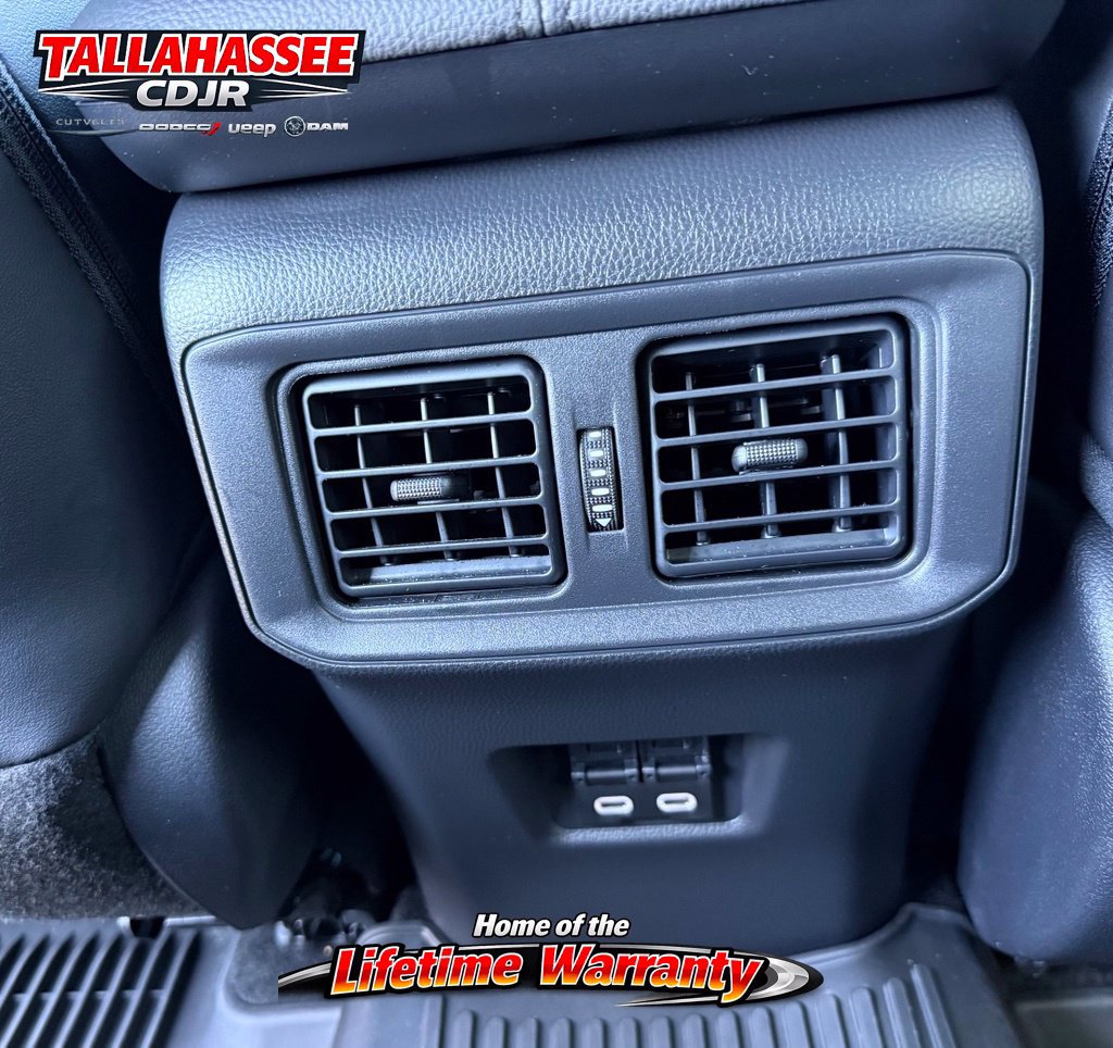Used 2023 Toyota RAV4 XSE AWD/4WD image 39