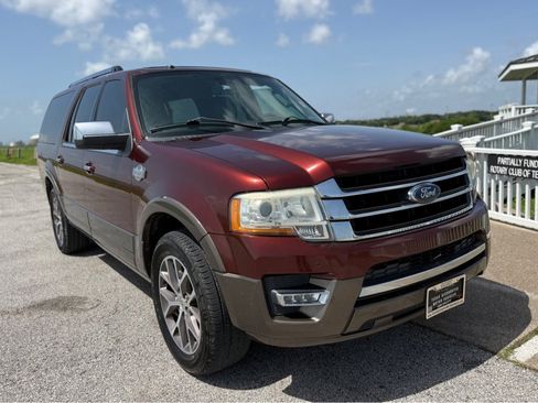 Used 2015 Ford Expedition EL King Ranch RWD image 3
