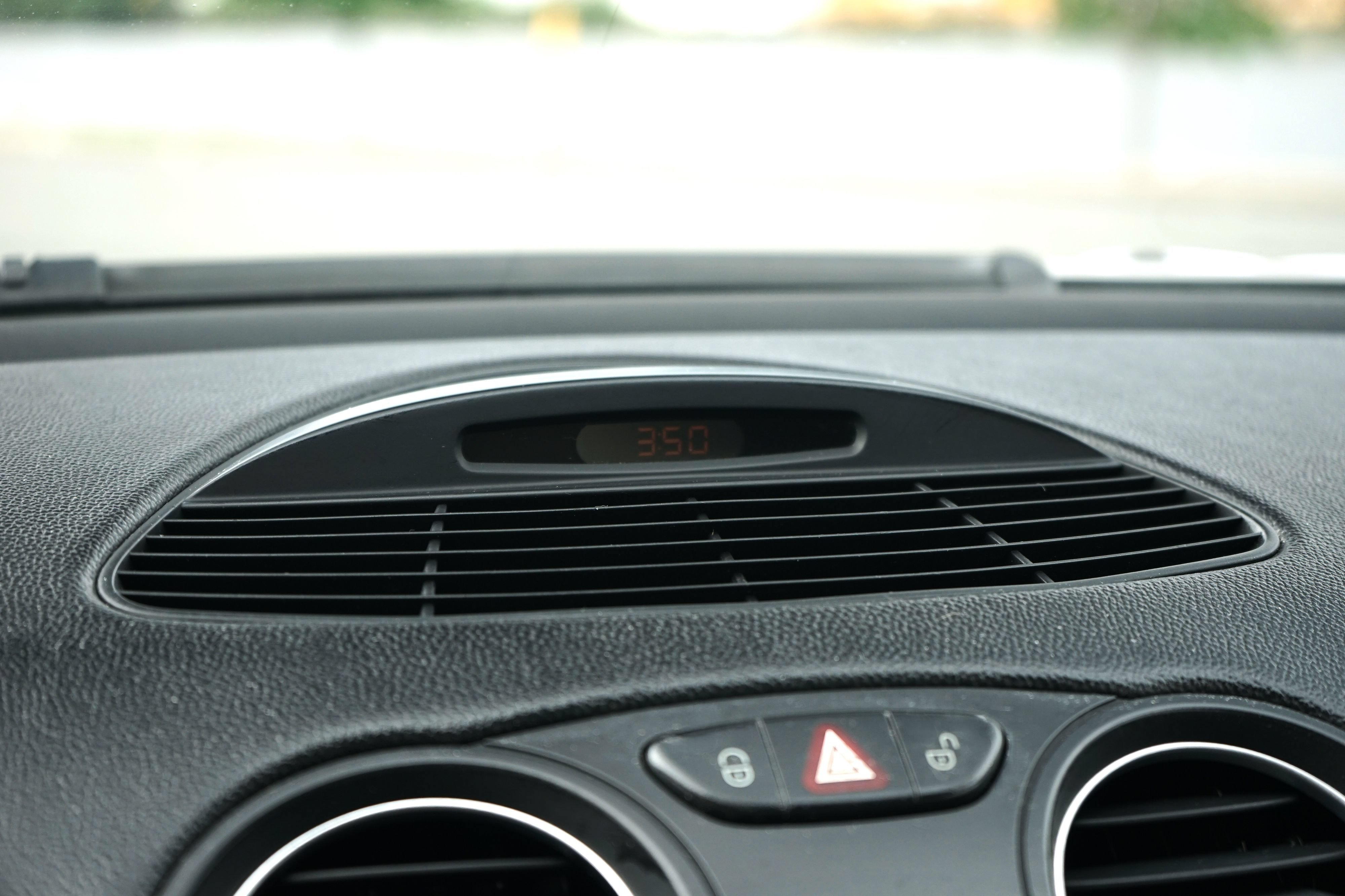 Used 2005 Mercedes-Benz SL 500 image 25