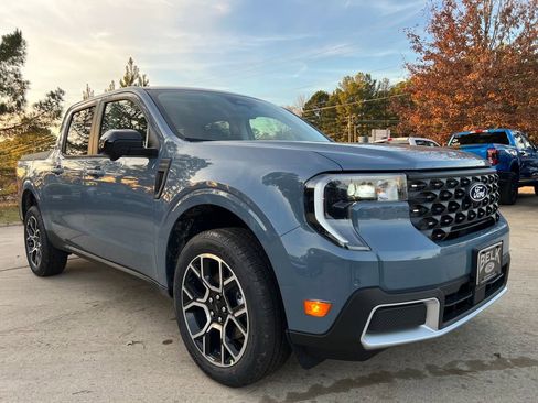 New 2025 Ford Maverick Lariat image 1