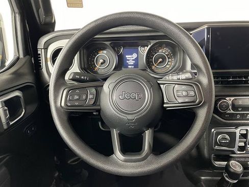 Used 2026 Jeep Wrangler Unlimited Sport AWD/4WD image 15