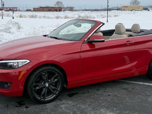 Used 2015 BMW 228i Convertible image 9